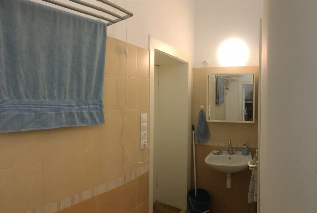 Fürdőszoba közlekedő része